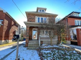 27 Buckingham Ave, Oshawa, ON L1G2K4
