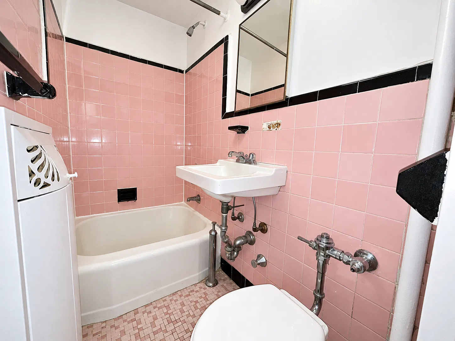 936 W End Ave — Photo 1