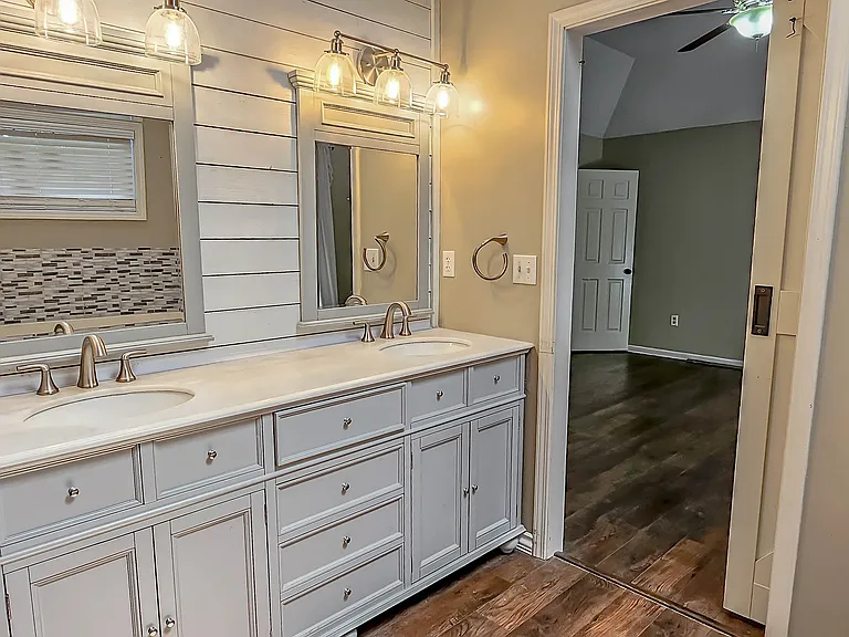 775 Royal Forest Dr — Photo 12