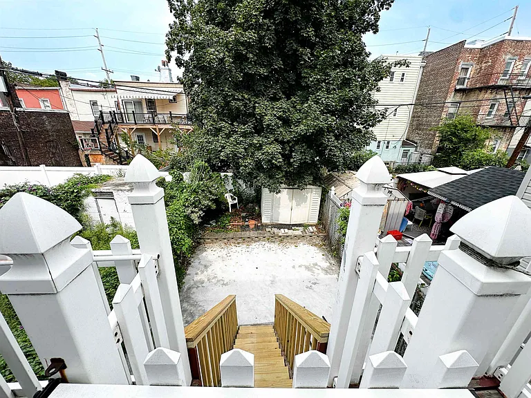 639 Palisade Ave #2 — Photo 32