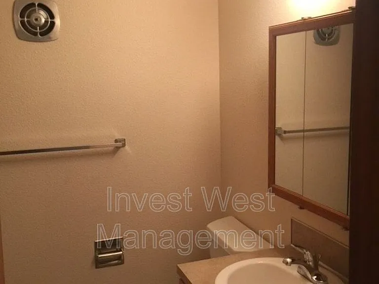 1620 11th Ave #4 — Photo 5