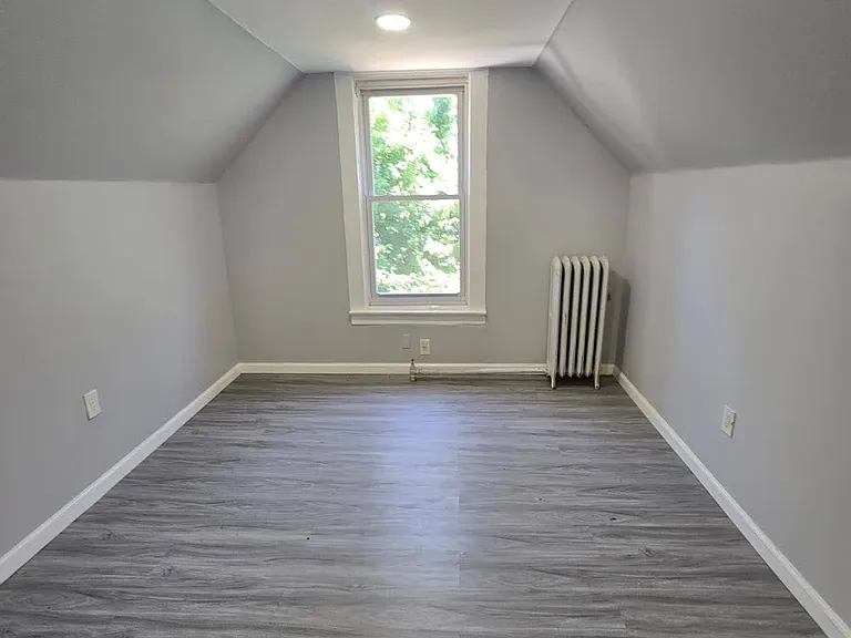 20 Wade St #3R — Photo 4