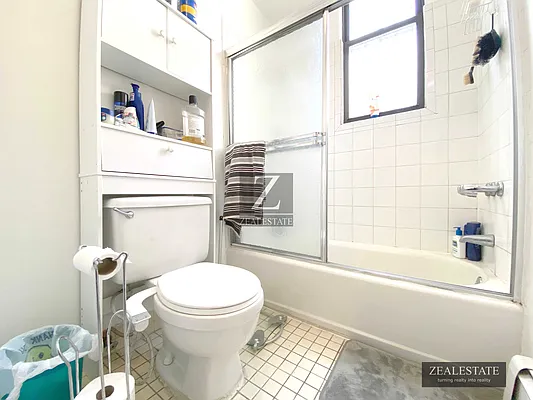 Rented by ZealEstate Group Inc | media 8