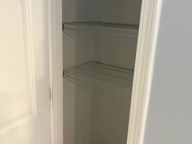 2152 Kings Gate Ln — Photo 26