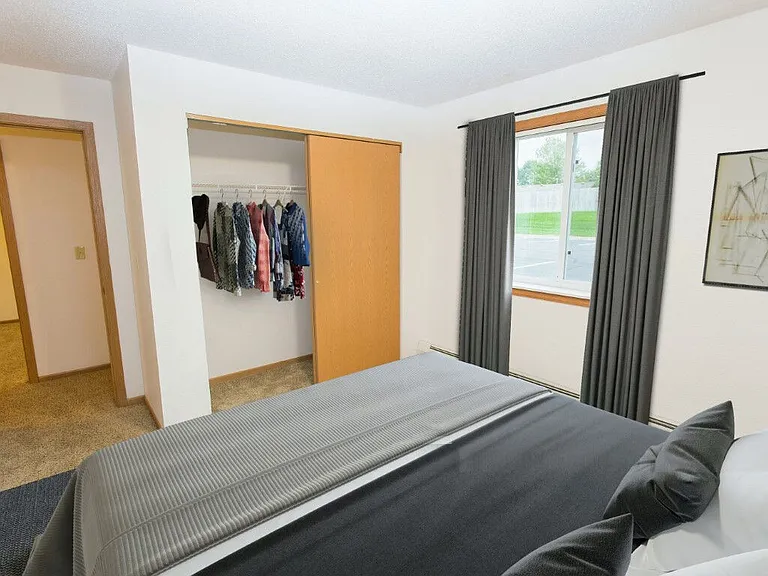 Bedford Apartments — Photo 5