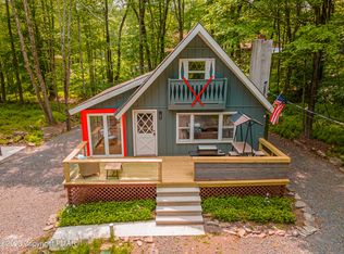218 Onawa Trl, Pocono Lake, PA 18347