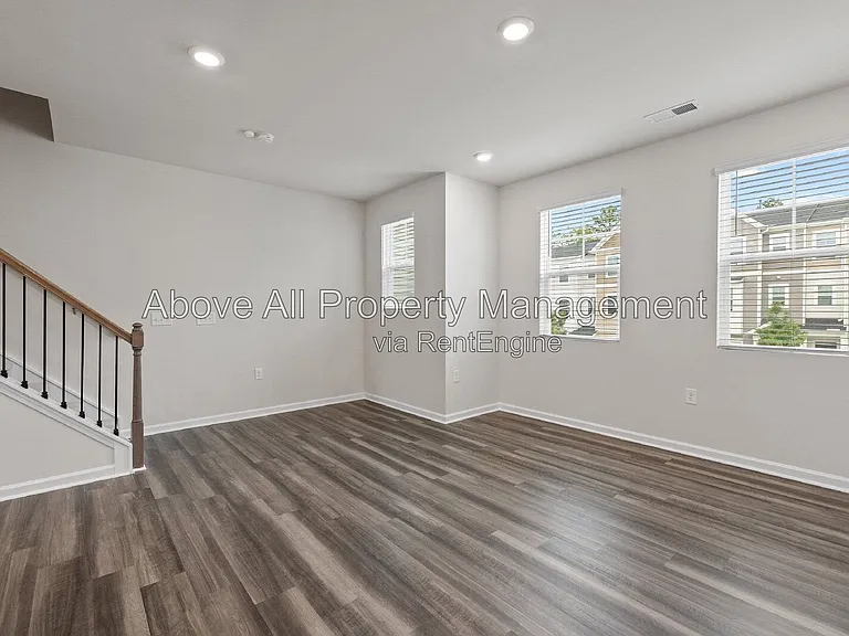 1035 Shoreside Dr — Photo 25