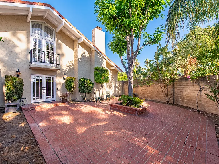 4500 Yorkfield Ct — Photo 4