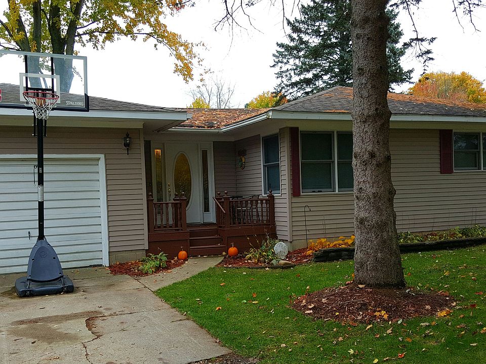 1st image of 1051 Lowe Dr