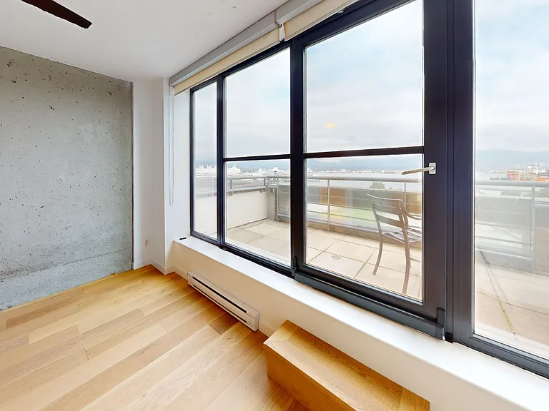 33 Water St — Photo 29