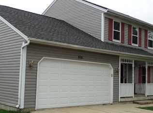 661 Shenandoah Trl, Elgin, IL 60123