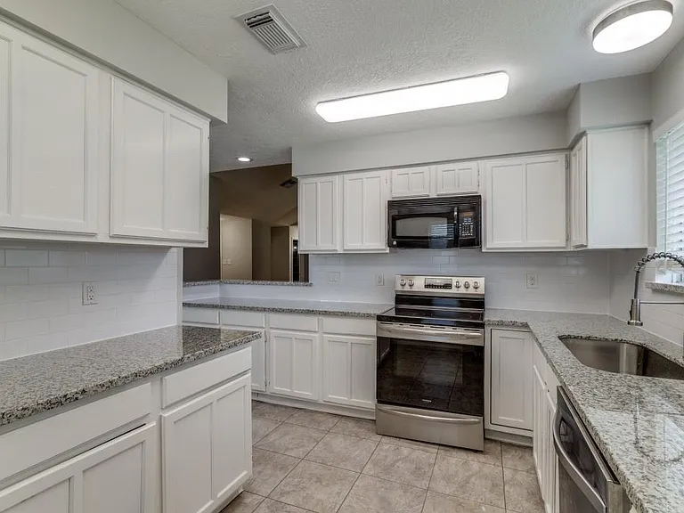 7218 Ridgeberry Dr — Photo 18