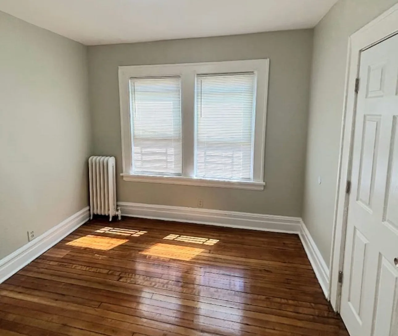 4 bed, $2,495 — Photo 4