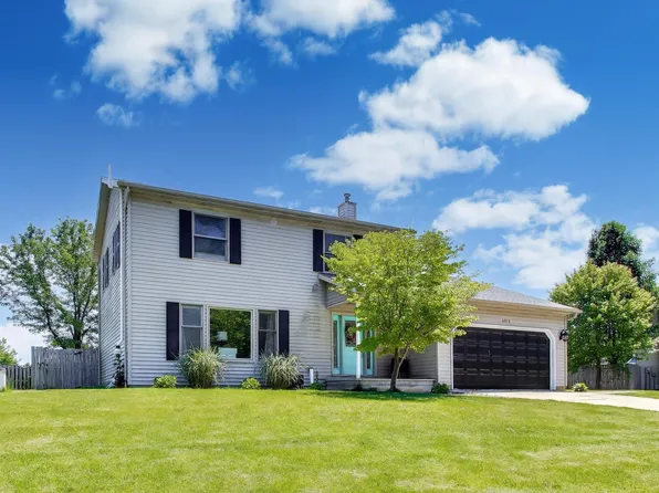 4015 Silver Oaks Dr, Saint Joseph, MI 49085