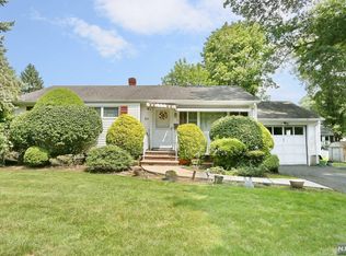 57 Ormsay St, Park Ridge, NJ 07656