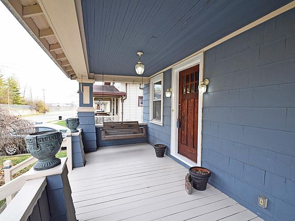 2nd image of 2739 Robertson Ave