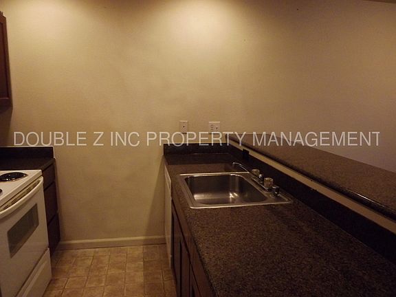4th image of 4326 S Lawrence St Unit A