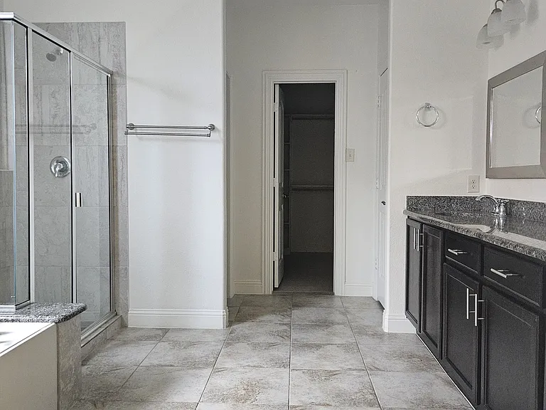 5902 Begonia Dr — Photo 3