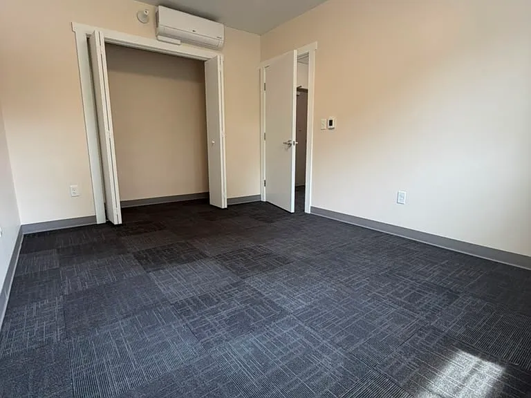 400 Riverside Dr #MANORP106FLOOR-1 — Photo 3