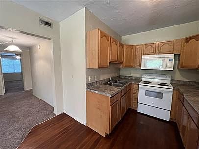 1st image of 119 N Orange Ave #15634308
