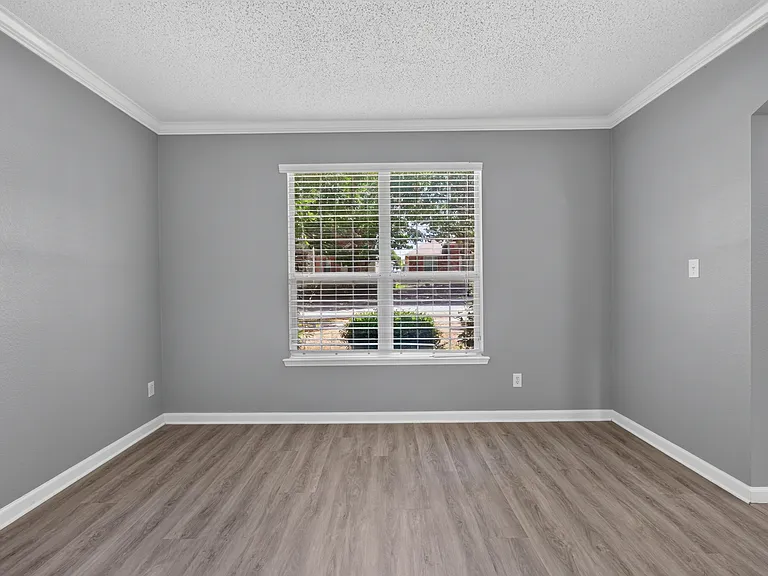 1531 Timber Ridge Dr — Photo 15