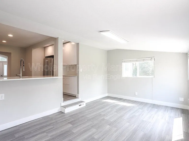 1939 Verbena St — Photo 47