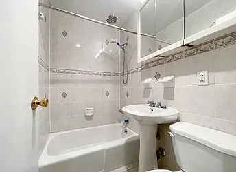 Rented by Kahen Properties