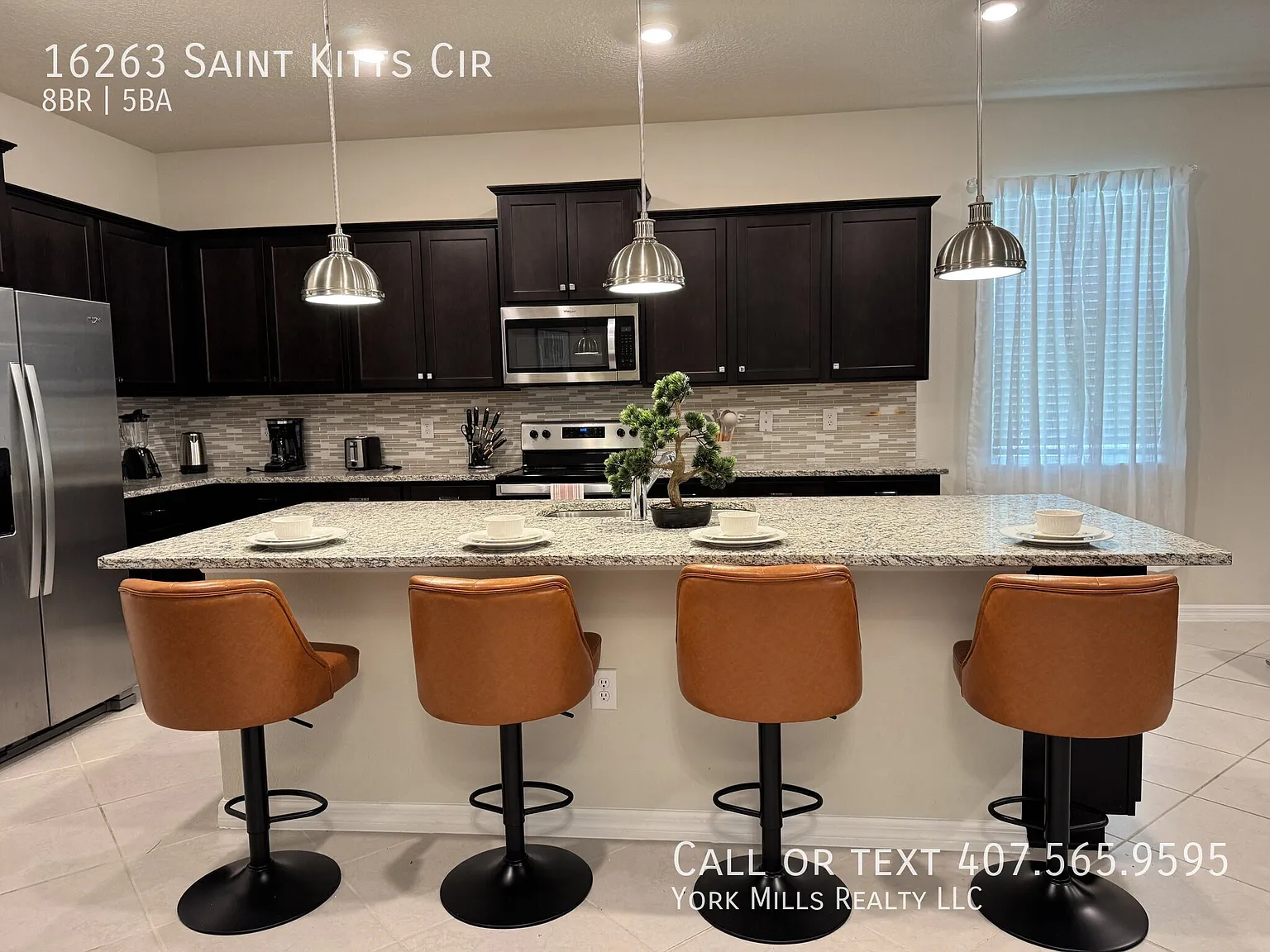 8 bed, 4030 sqft, $4,500 — Photo 4
