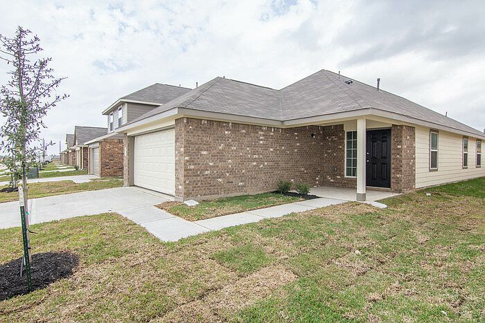 2nd image of 24422 Borelli Dr