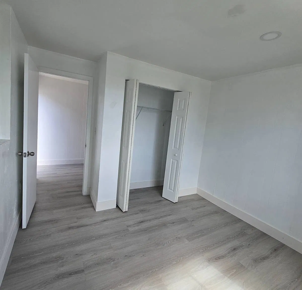 1 bed, 1.0 bath, 550 sqft, $1,300 — Photo 3