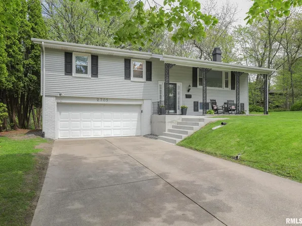 2705 34th Avenue Ct, Rock Island, IL 61201