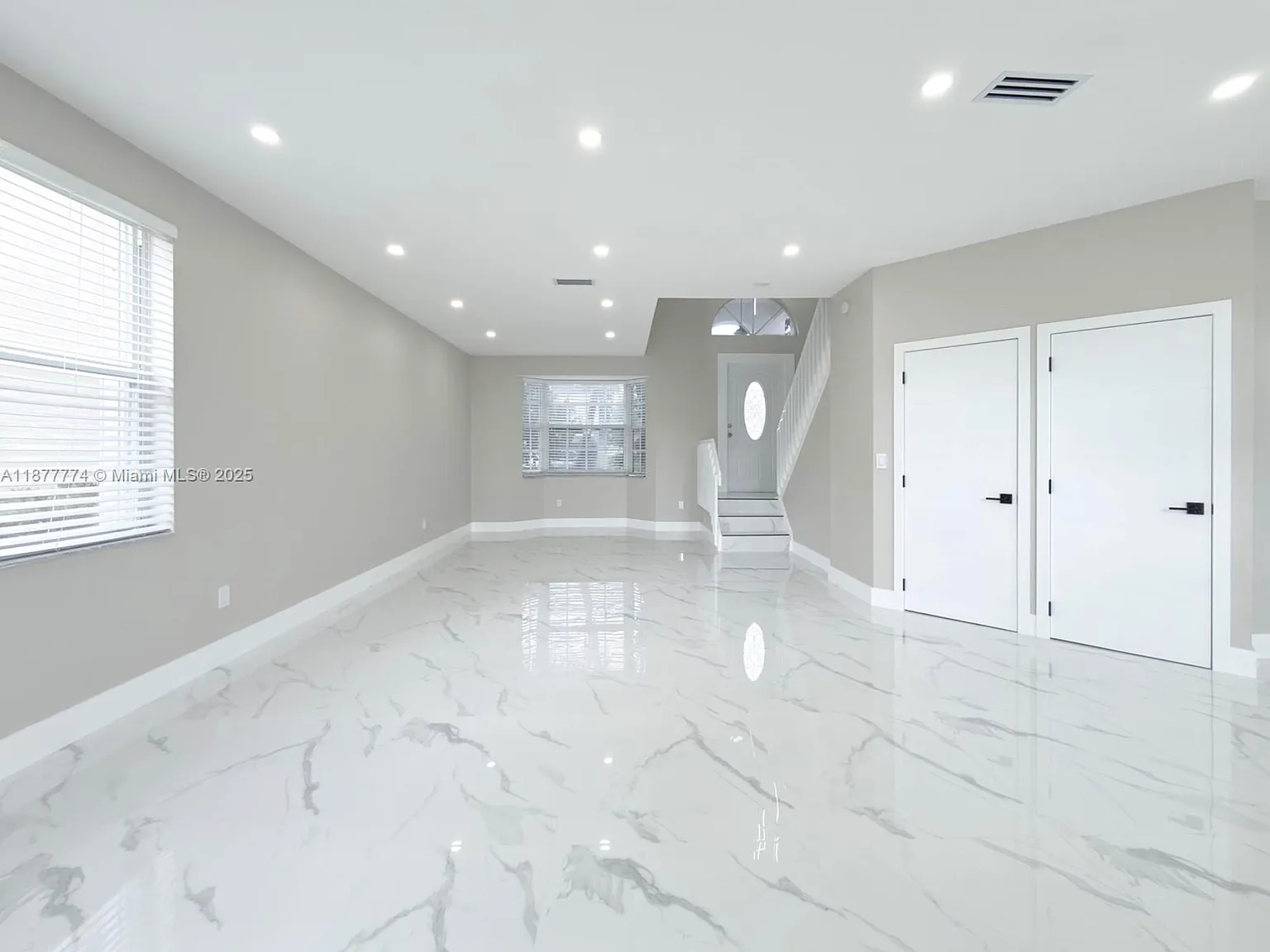 3 bed, 1692 sqft, $4,200 — Photo 4