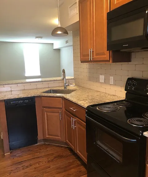 3328 Carlotta St — Photo 1