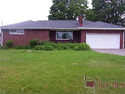 572 Karolina Dr photo 1