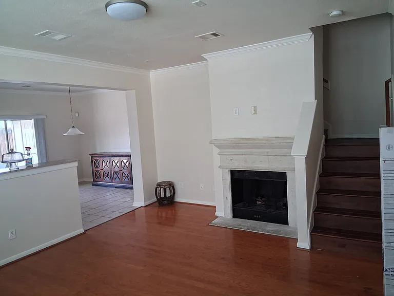 13119 Stratford Skies Ln — Photo 3