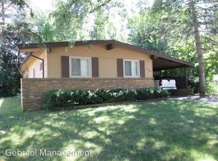 510 Mark Dr, Flushing, MI 48433