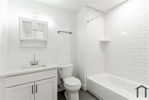 1611 Foulkrod St #203 — Photo 4