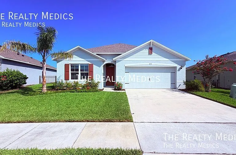 3231 Silas Dr — Photo 1