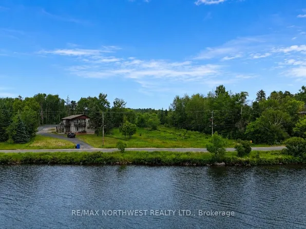 442 Rabbit Lake Rd, Kenora, ON P9N 4M1