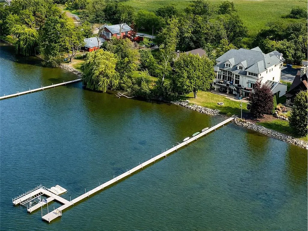 6 bed, 9250 sqft, $15,000 — Photo 3