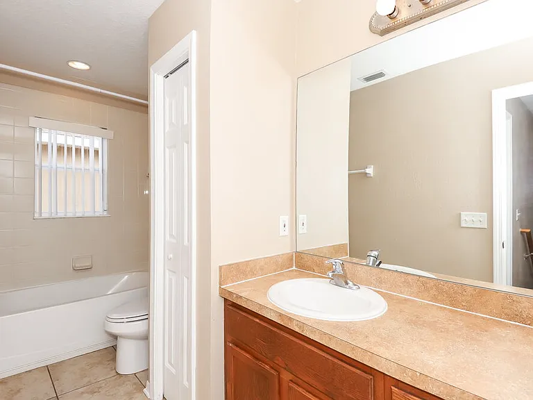 10330 Avelar Ridge Dr — Photo 16