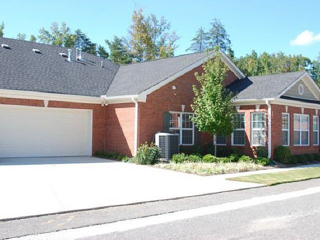 2nd image of 491 Sawnee Corners Dr