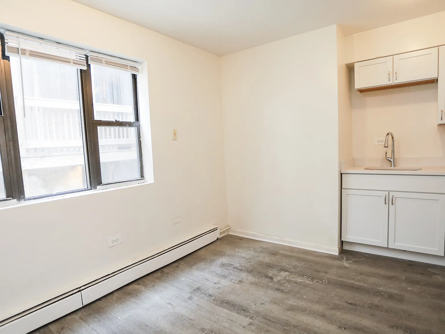 1 bed, 700 sqft, $1,400 — Photo 3
