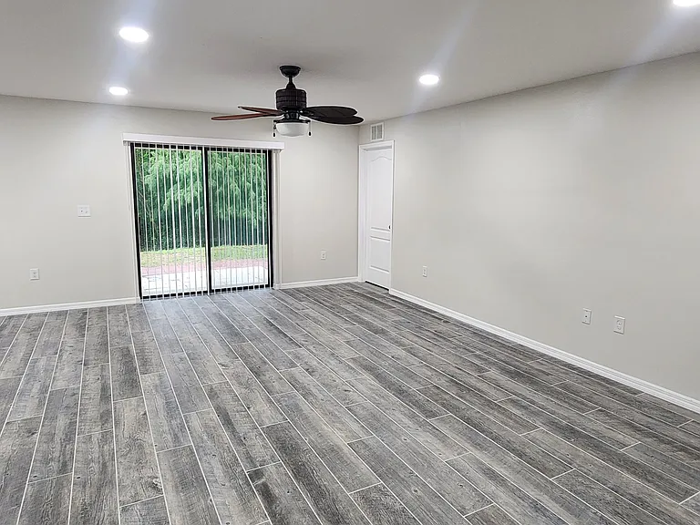 706 Chatham Walk Dr — Photo 6