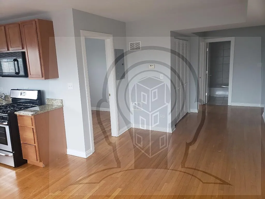 2 bed, 1.0 bath, 600 sqft, $2,150 — Photo 3
