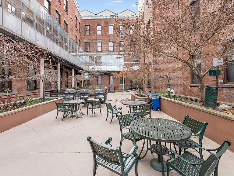 186 Wayne St #321D — Photo 15
