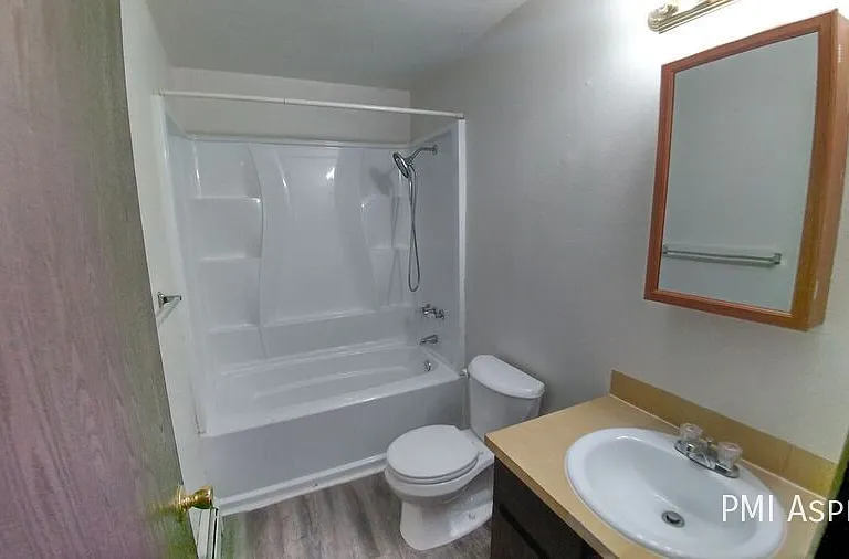 3494 Butternut Dr — Photo 10