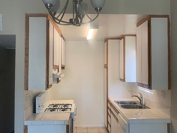 4th image of 4704 Coldwater Canyon Ave #7
