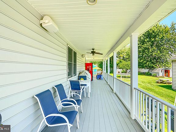 3rd image of 7418 Chesapeake Rd