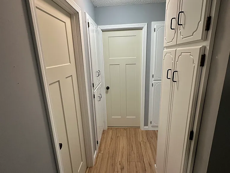 410 Martin Ave — Photo 4